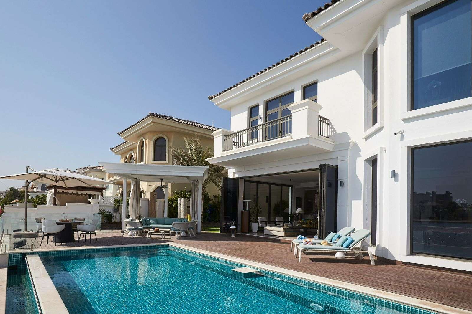 Luxury Houses for Sale in Dubai